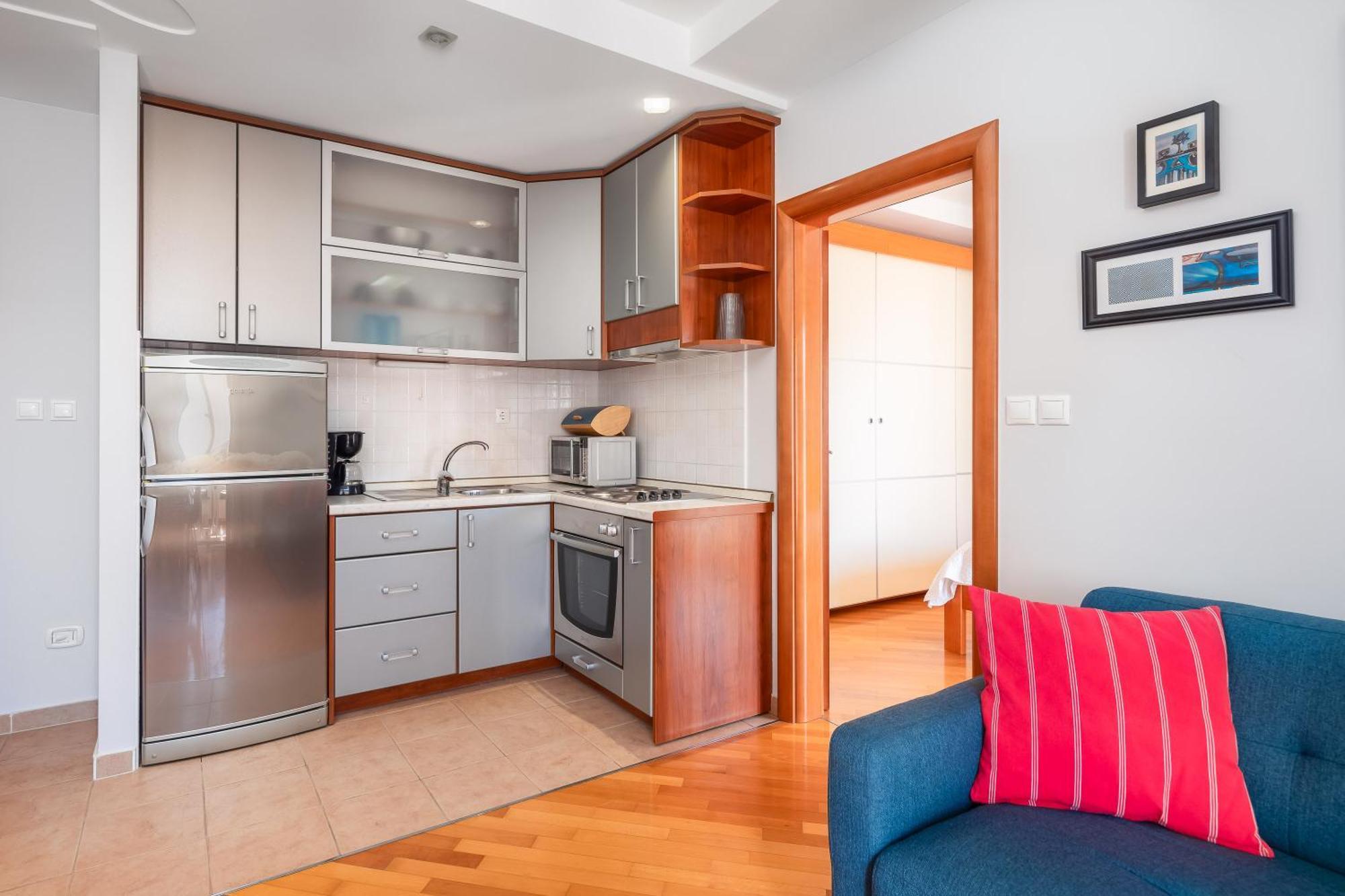 Brkic Apartments With Private Parking Makarska Exterior foto