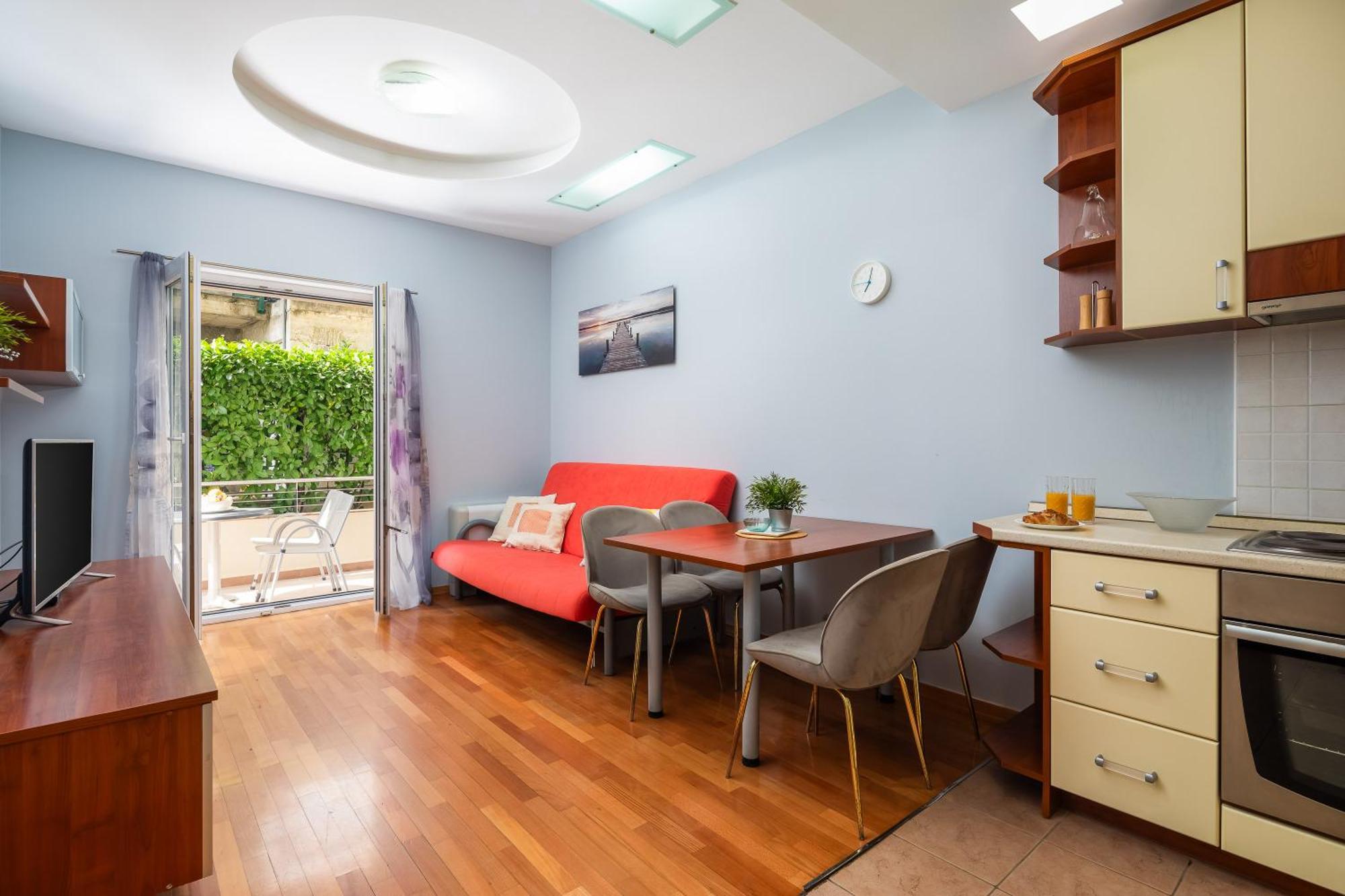 Brkic Apartments With Private Parking Makarska Quarto foto